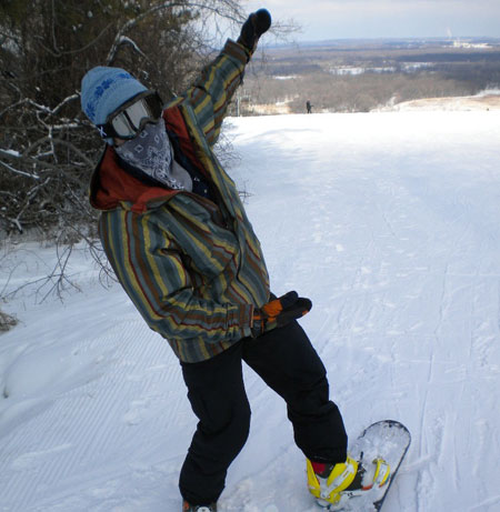 Joshua Schwartz on snowboard